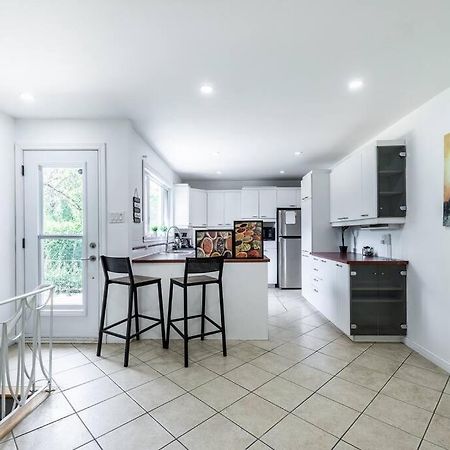 Апартаменты Spacious 4Br House Close To Dt Броссар Экстерьер фото