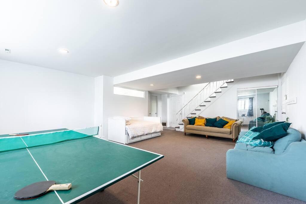 Апартаменты Spacious 4Br House Close To Dt Броссар Экстерьер фото